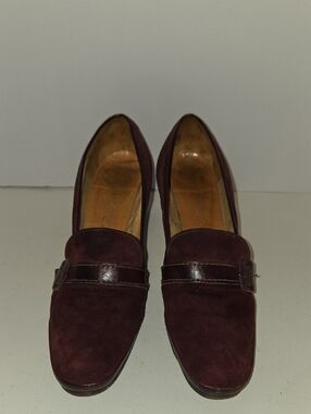 Women's Burgundy Suede Heeled Loafers Size 7